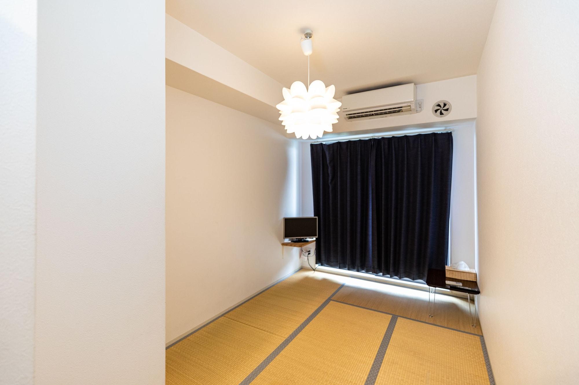 Tabist Gloire Osaka Apartment Bagian luar foto